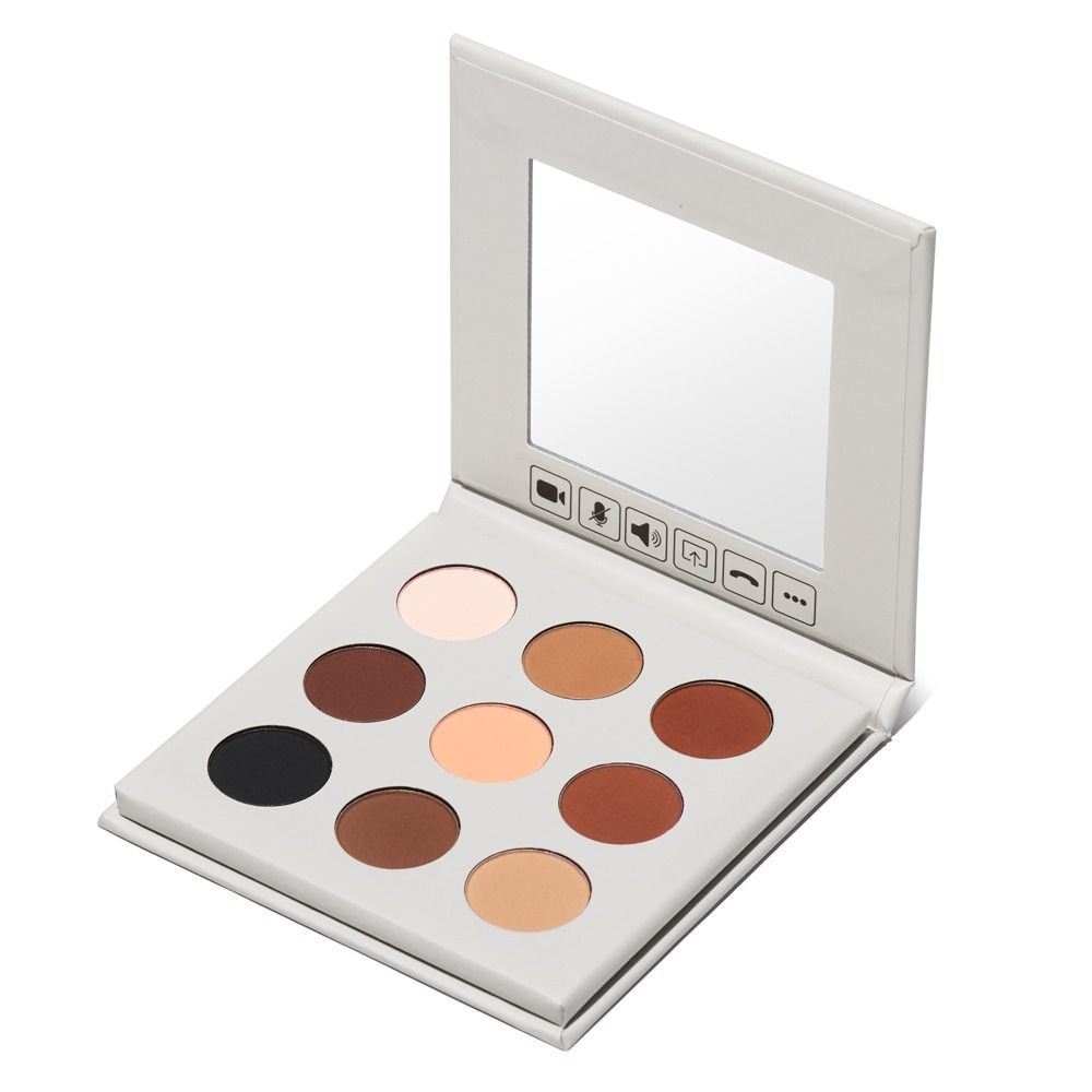 Geöffnete weiße Lidschattenpalette mit Spiegel und 8 Make-up-Farben in Beige, Braun, Kupfer und Schwarz