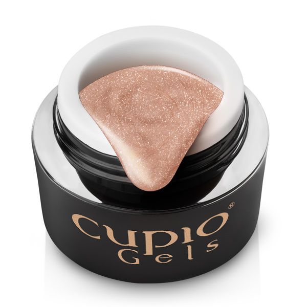 Öffner mit Roségold-Nagelgel von Cupio Gels