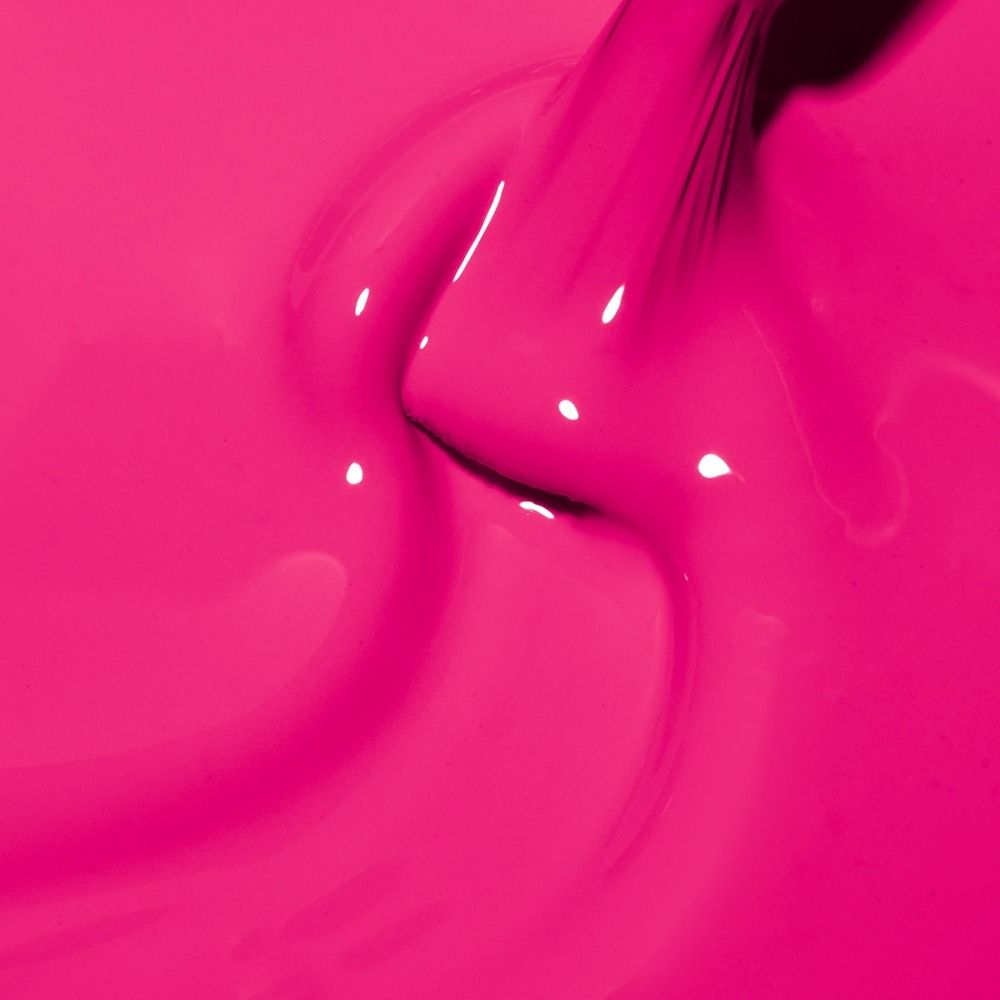 Nahaufnahme einer leuchtend pinken, hochglänzenden Gel- oder Nagellack-Textur mit fließender Oberfläche