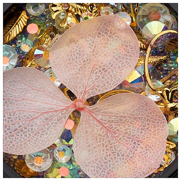 Mix Ornamente, Perlen und Rosa Blume