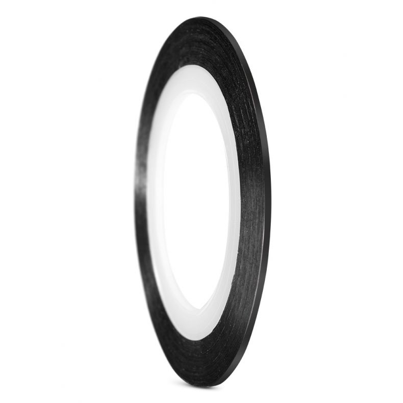 Schwarzes Isolierband auf weißem Hintergrund, ideal für Elektroarbeiten.