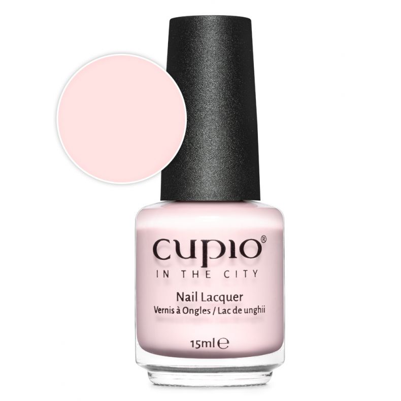 Flasche mit Cupio Nagellack in zartem Rosa, 15ml