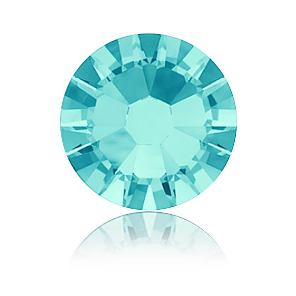 Runder blauer Edelstein mit funkelndem Brillantschliff