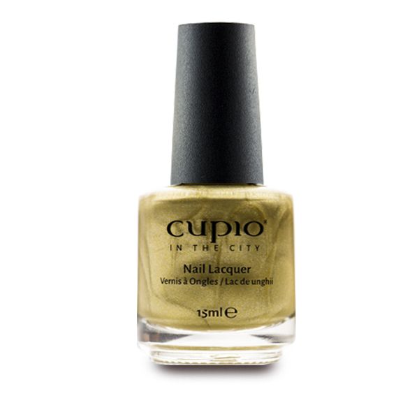 Flasche des Cupio Nagellacks in goldener Farbe mit 15ml Inhalt