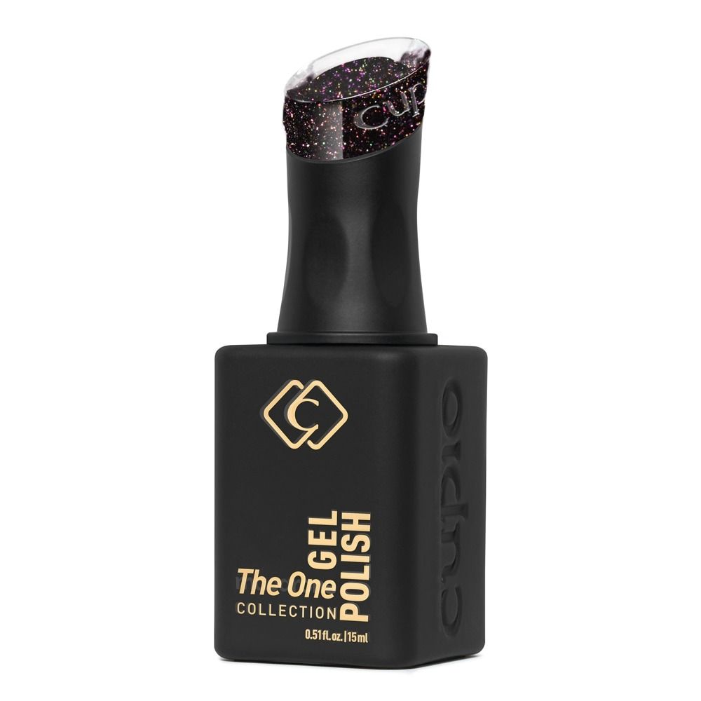 Produktbild von Cuccio The One Gel Polish: schwarzes Nagellack-Fläschchen mit glitzerndem dunkelviolett-schwarzem Farbton im Deckel, 15 ml