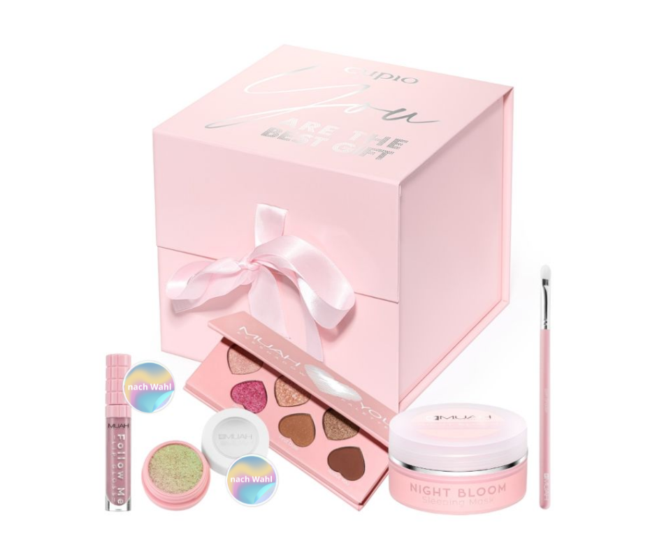 Schönes rosa Geschenkset mit Make-up, bestehend aus Lippen-Gloss, Lidschattenpalette und Hautpflegeprodukten.
