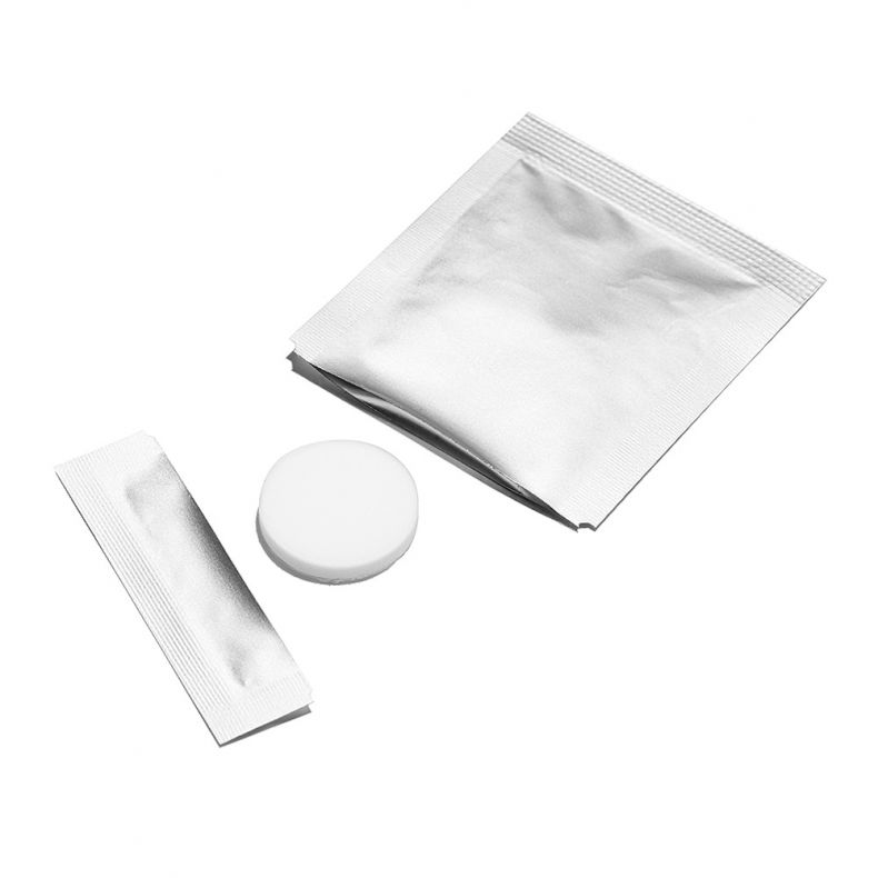 Hygienisches Reinigungsset mit Tuch und Tablette
